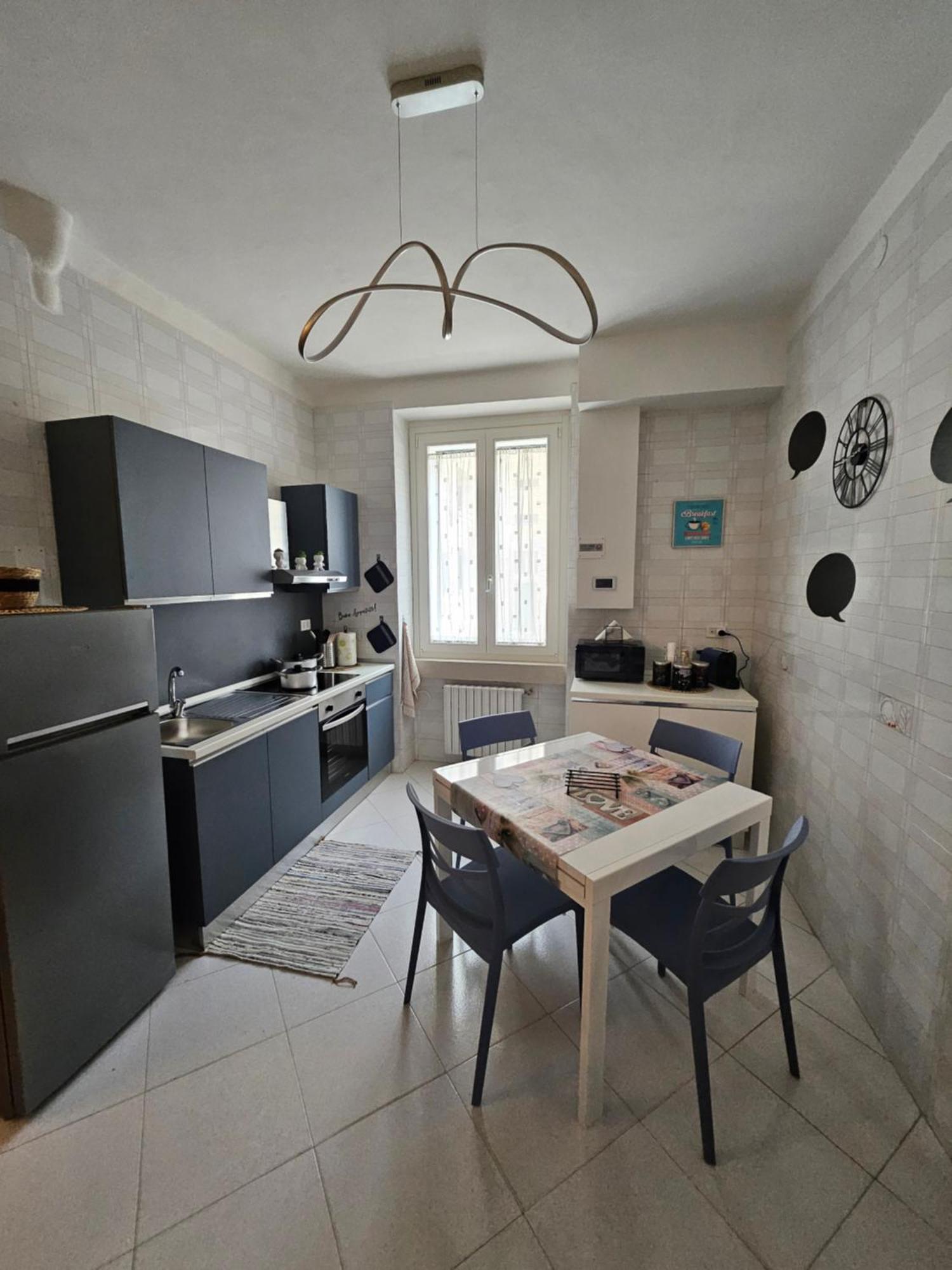 Appartamento A Casa Di Nat E Jo Bari Esterno foto